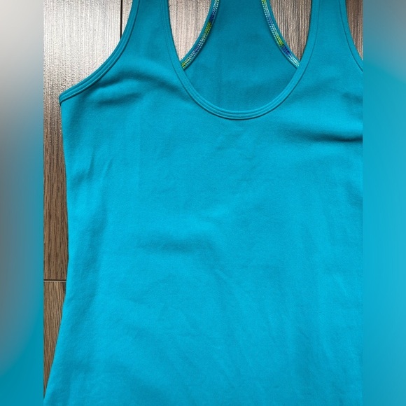 LULULEMON Vintage Cool Racerback turquoise size 4 - Picture 5 of 7